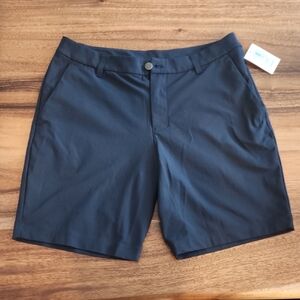 Lululemon Mens Classic Fit Shorts 9in Sz 33